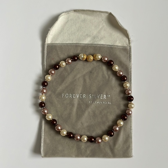 Forever Silver Pearl Necklace by Erwin Pearl with magnetic closure - Picture 1 of 4